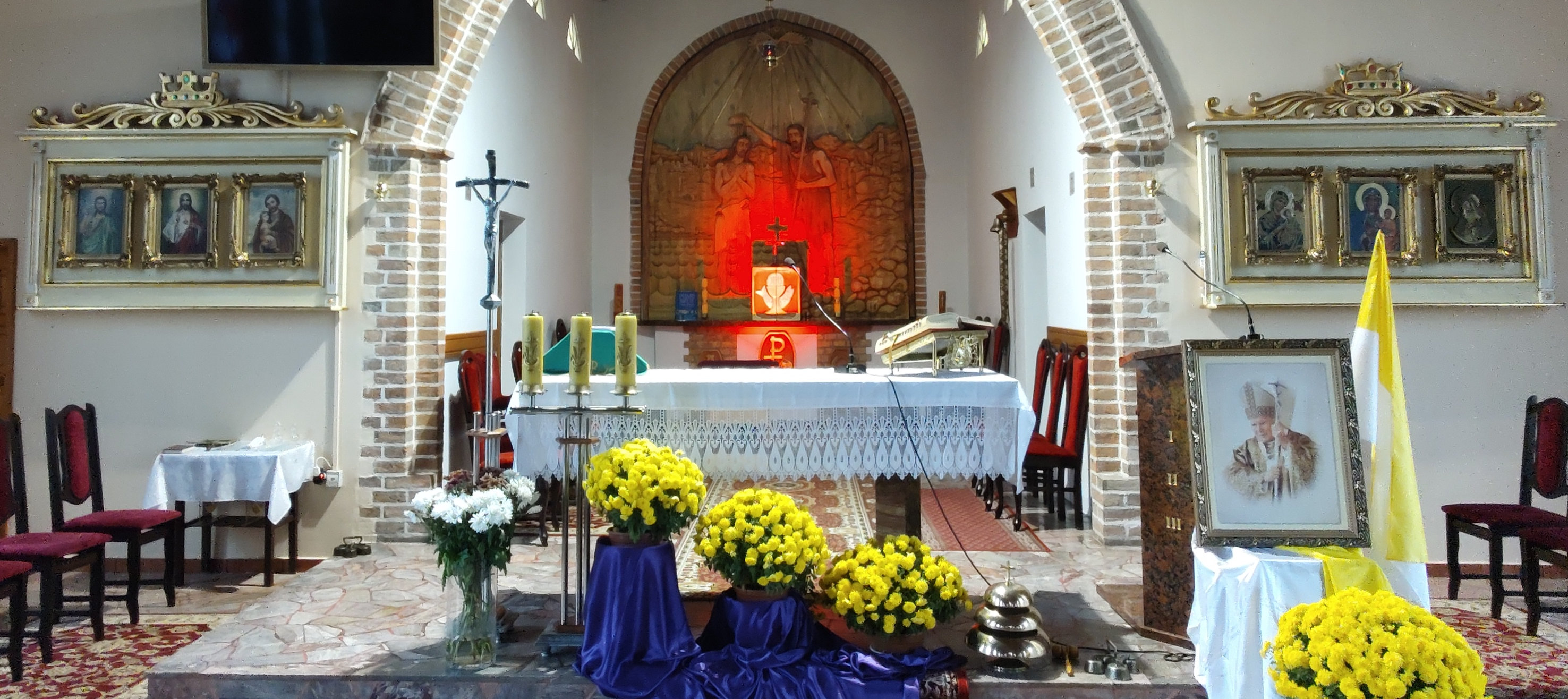 Ołtarz kościoła parafialnego w Zwierzynie